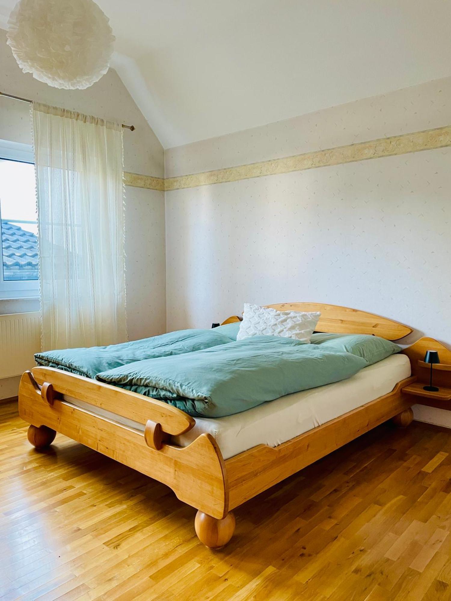 Moderne Mit Sonnenbalkon In Fretter *